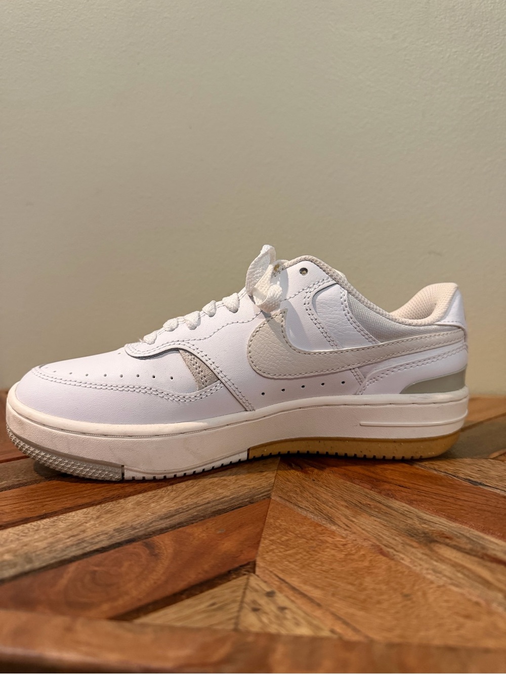 Nike Gamma Force
White Light Bone (Women's) - Picture 4 of 5